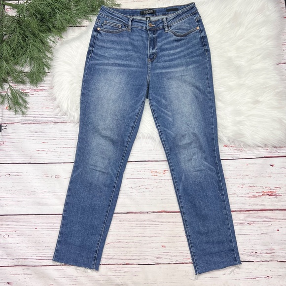 👖|•JUDY BLUE•| Boyfriend Jeans High Rise Waist Size 31 Short👖 - Picture 2 of 5